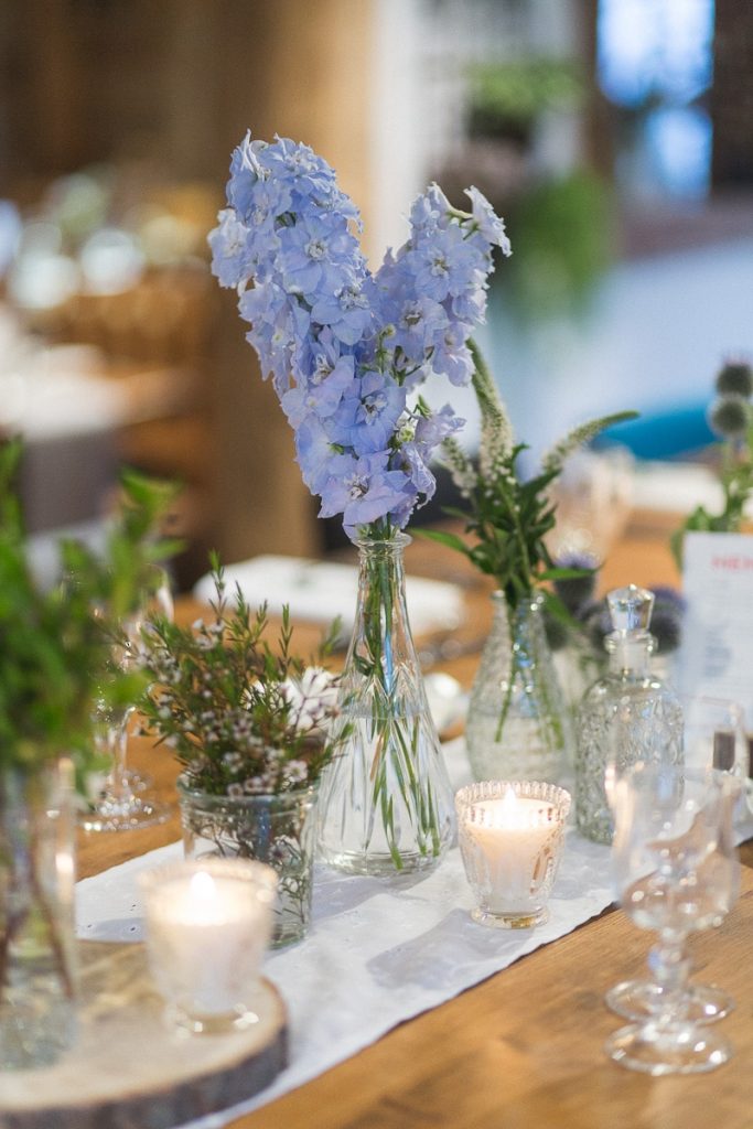 décoration florale pour une table de mariage