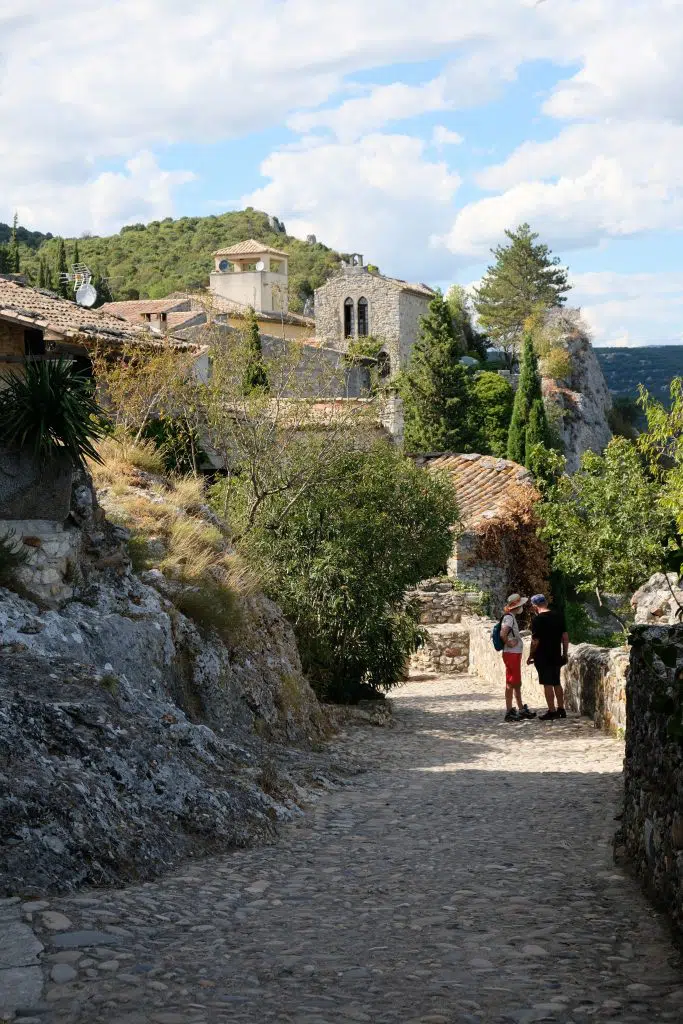 village en drome provençale